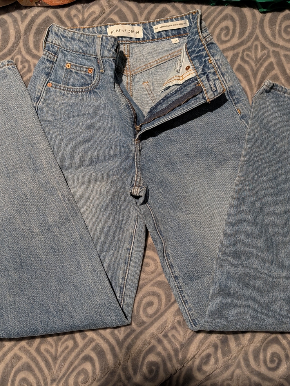 Denim Forum Light Blue Women’s Slim Straight Jeans